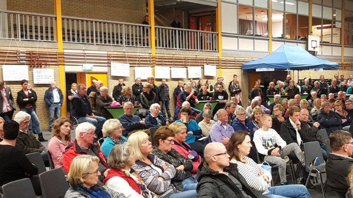 Inwoners Oosterhesselen zijn kwaad over asielzoekerscentrum