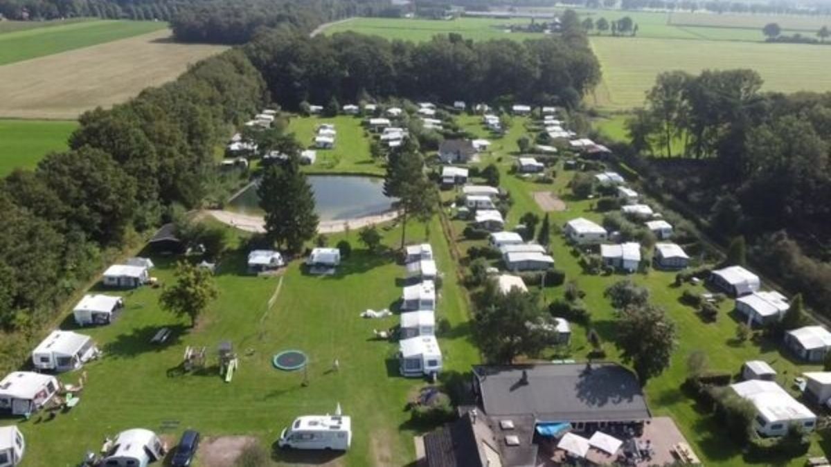Enschede heeft de best beoordeelde naturistencamping: 'Iedereen is gelijk'