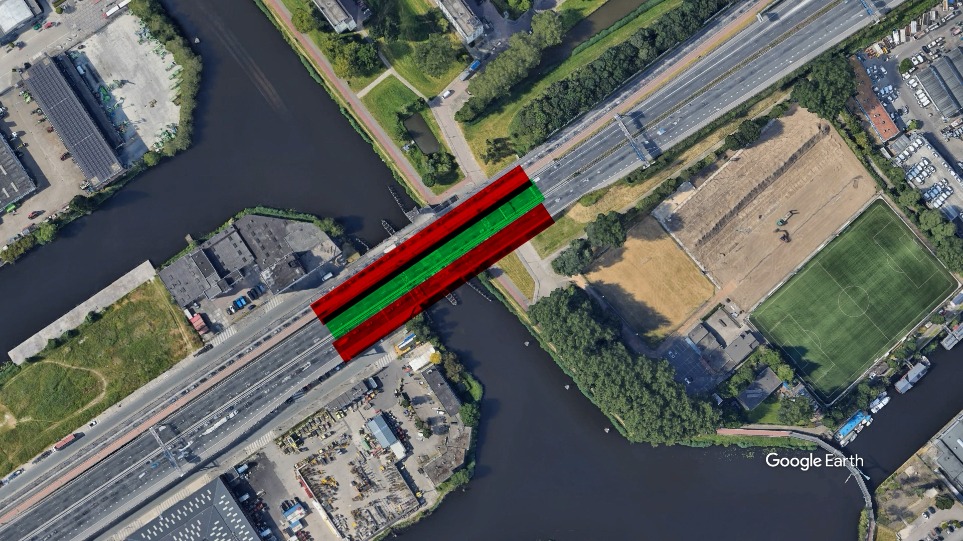 Het verkeer mag alleen nog over het midden van de Giessenbrug rijden.