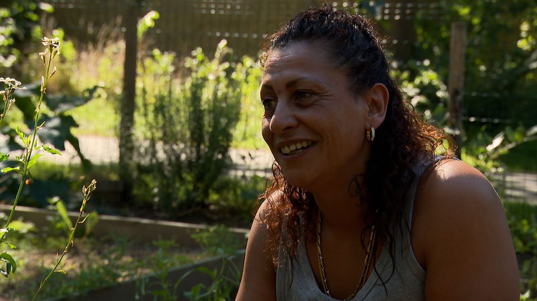 Jessica van Oostveen nam het initiatief voor een buurtmoestuin.
