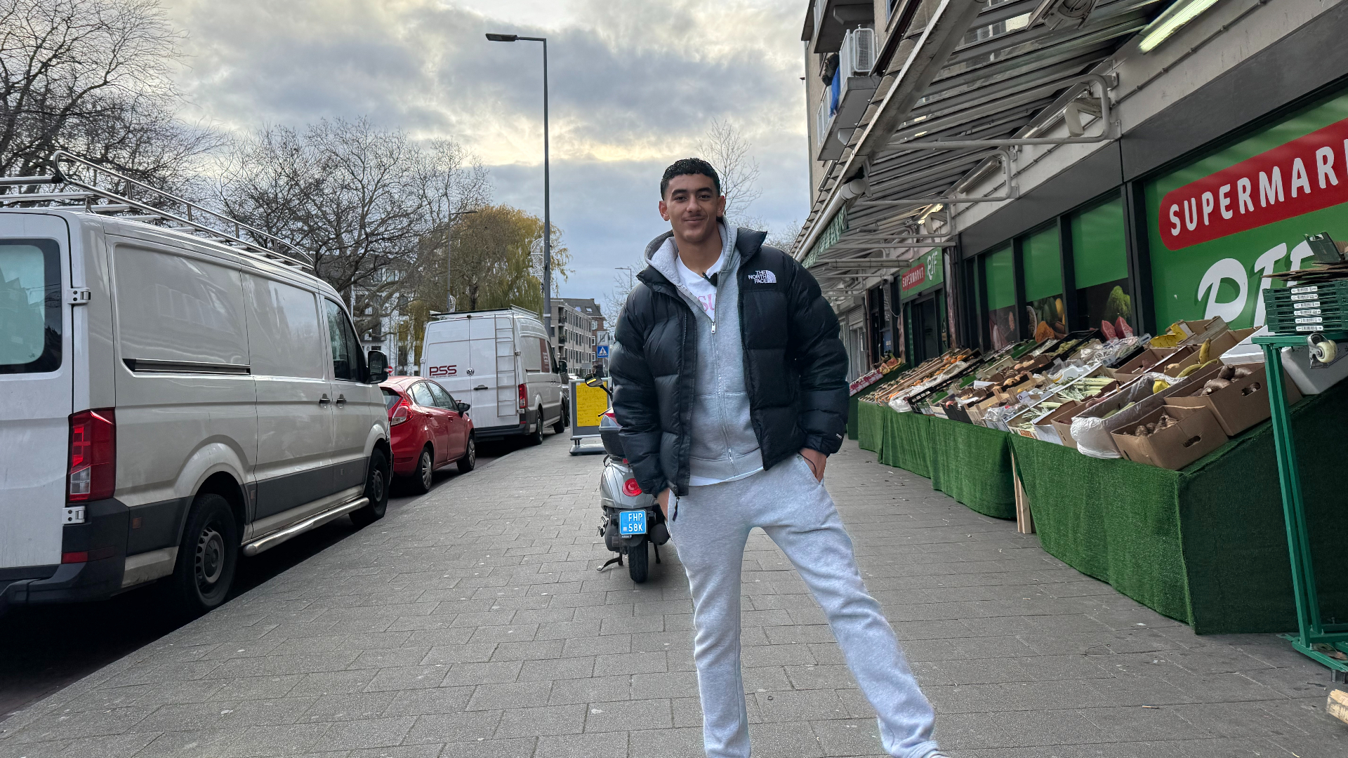 Ayoub Oufkir in Crooswijk