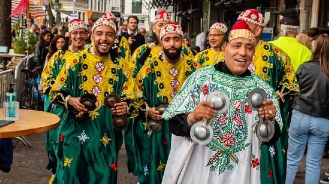 Tijdens het Gnawa Festival wordt normaal gesproken traditionele Marokkaanse muziek gevierd