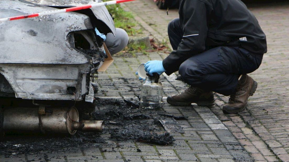 Onderzoek na autobrand in Enschede