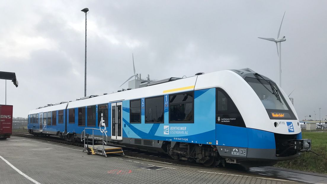 Geslaagde proefrit: Drentse politiek voor spoorverbinding Emmen-Rheine (Rechten: Serge Vinkenvleugel/RTV Drenthe)