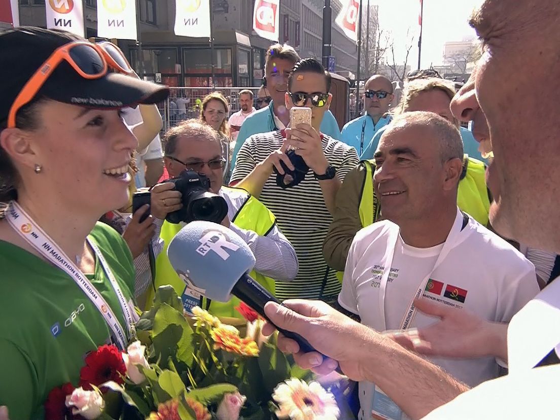 De hekkensluiter Kelly de Ridder heeft een brede lach na afloop