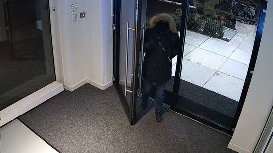 Inbreker sloopt met schroevendraaier het slot van een bedrijfspand in Zwolle Nieuws