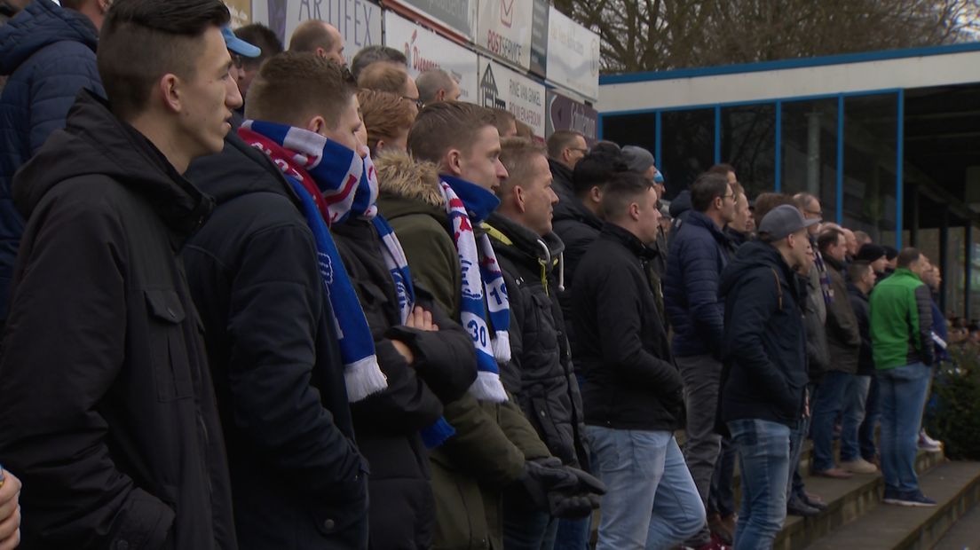 Er waren de nodige supporters meegekomen afgelopen zaterdag naar Veenendaal.