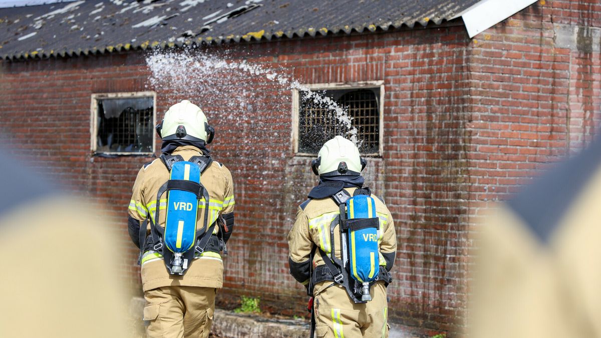 Asbest vrijgekomen bij schuurbrand in Dwingeloo
