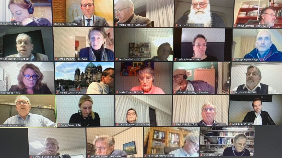 De gemeenteraad vergaderde via Zoom