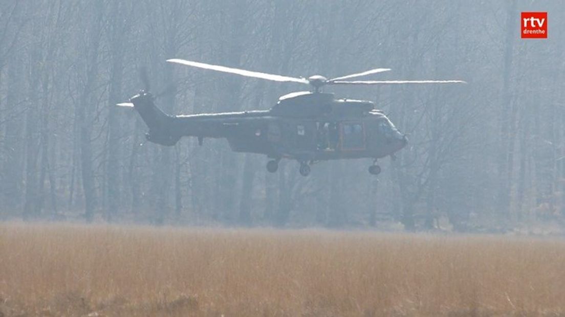 De helikopters werden gefilmd door boswachter Evert Thomas (Rechten: Archief RTV Drenthe)