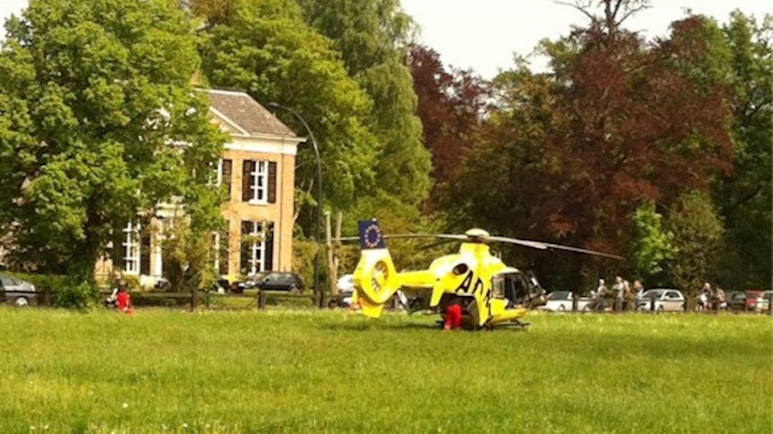 Traumahelikopter bij ongeluk in Delden