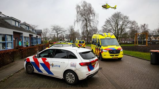 Man valt in woning • botsing in Beekbergen.