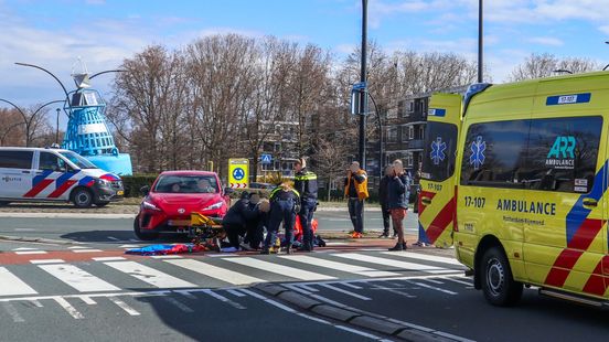 Fietser aangereden in Maassluis | Explosieven aangetroffen in Rotterdam.