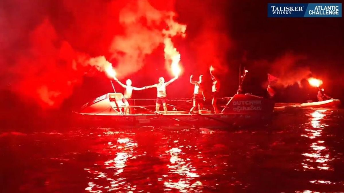 Vuurwerk voor Bela en haar vriendinnen na 54 dagen roeien