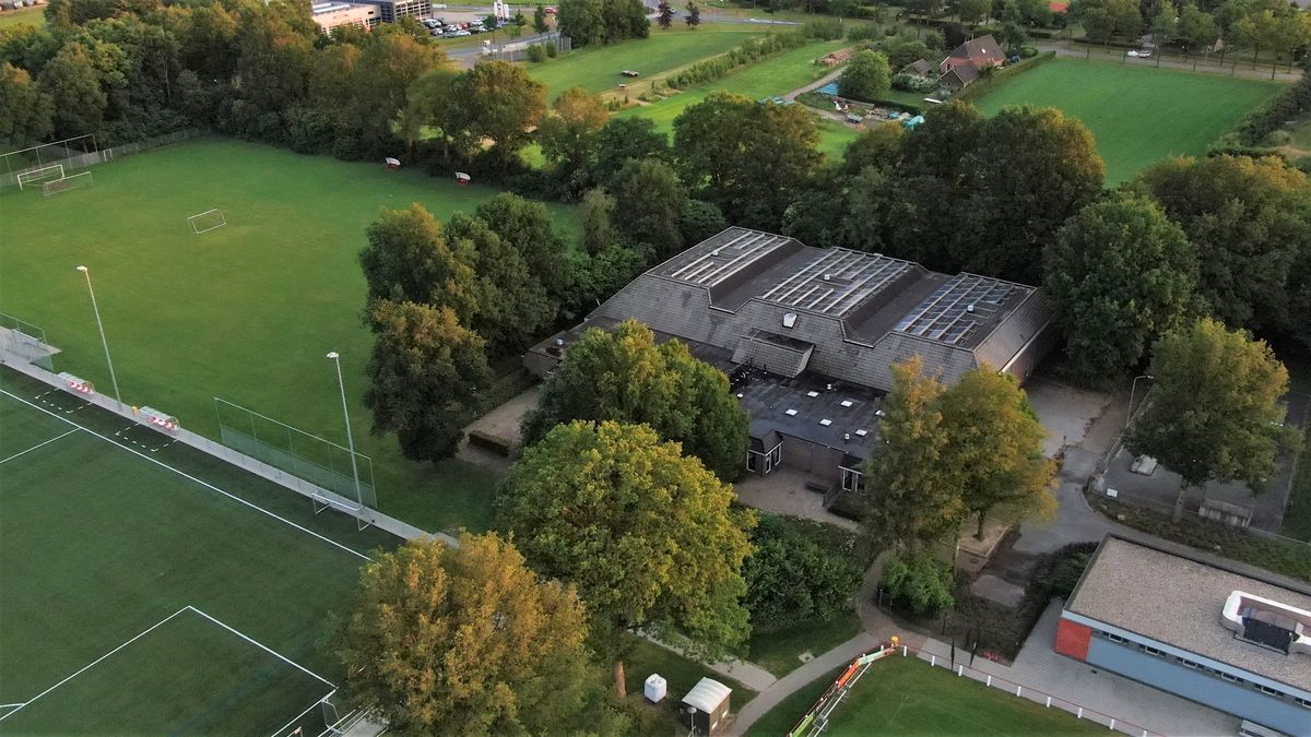 Coalitie Aa en Hunze verdeeld over bouw cultuurhuis op voetbalveld VV Gieten