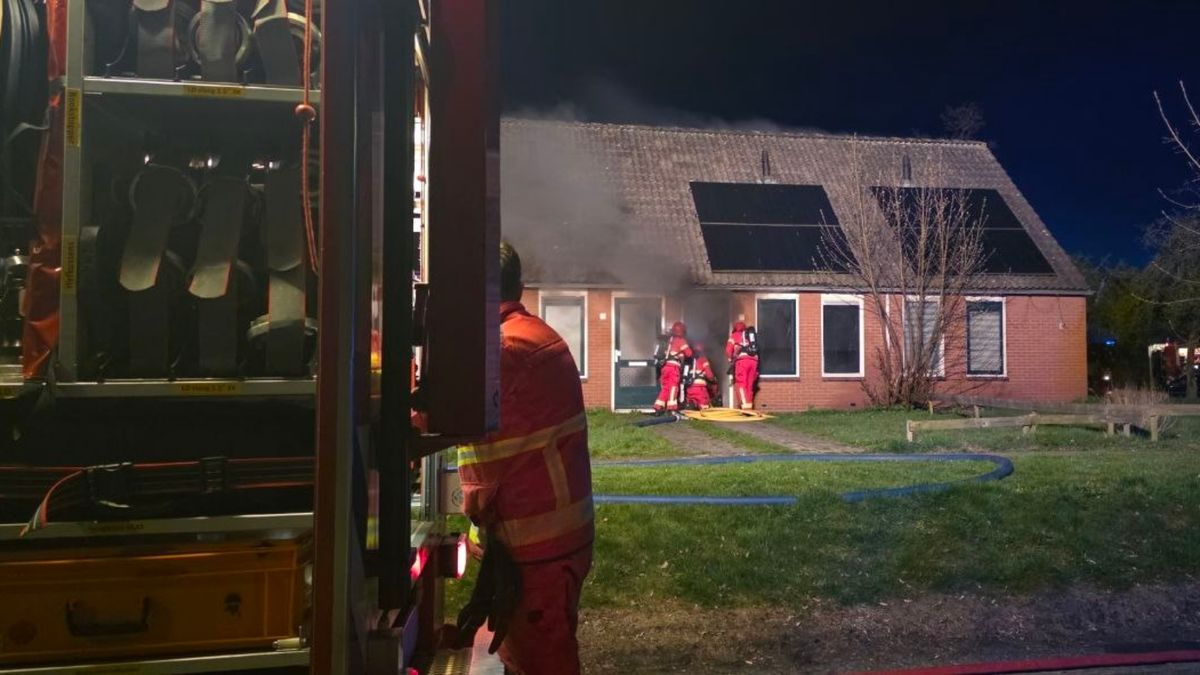 112-nieuws: Middelbrand bij woning in Muntendam • Scooterrijder en automobilist botsen in Eelderwold