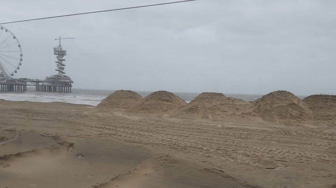 Zandwal op Scheveningen.