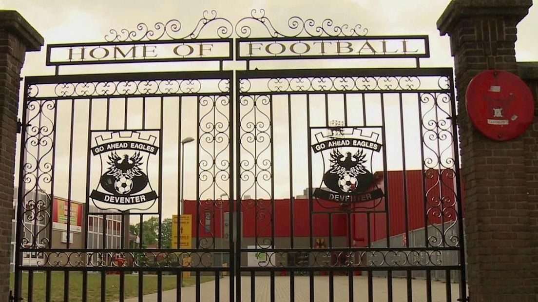 De poort blijft gesloten voor supporters die zich misdragen