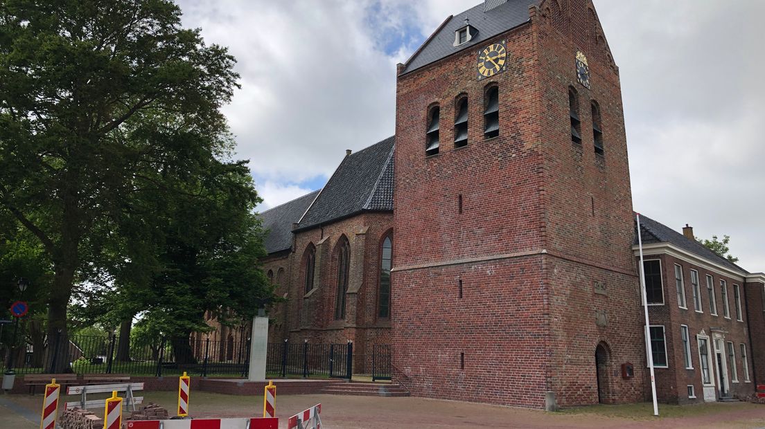 De dertiende eeuwse Mariakerk in 't Zandt