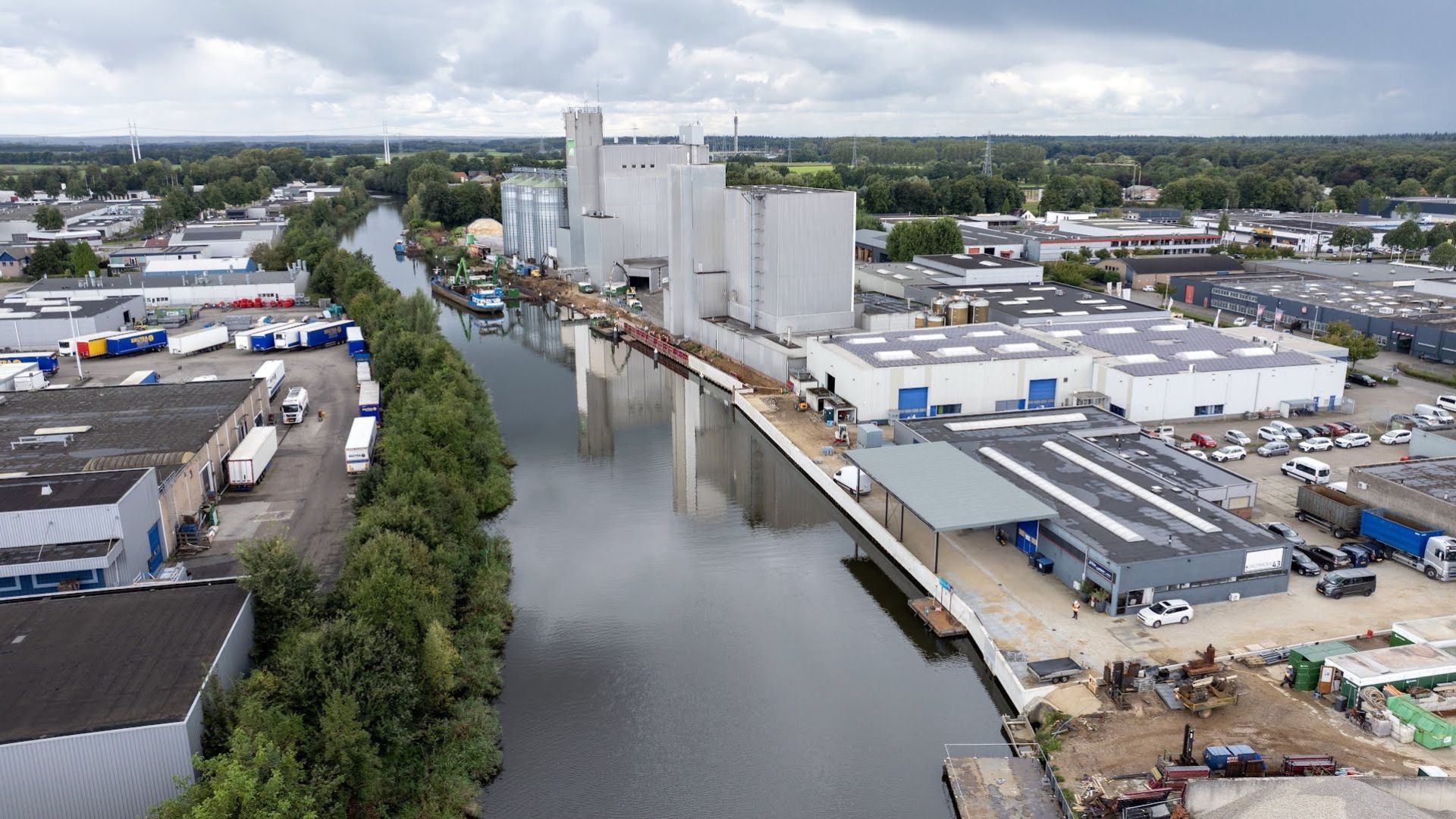 Foto van de dijkversterking bij de Oude IJssel in Doetinchem.