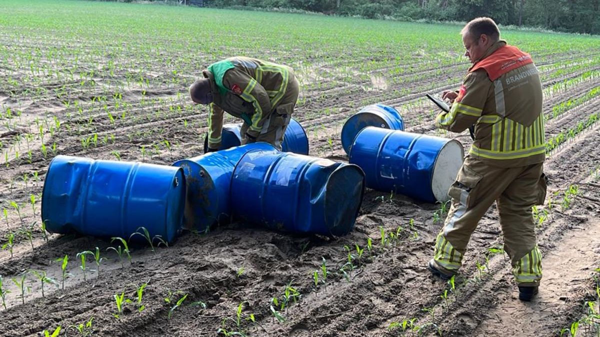 Vaten met drugsafval gedumpt in Beegden