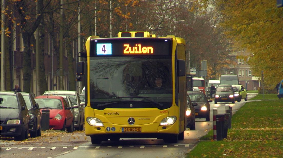Vorig jaar werd besloten om geen bus meer door de Utrechtse Schaakwijk te laten rijden
