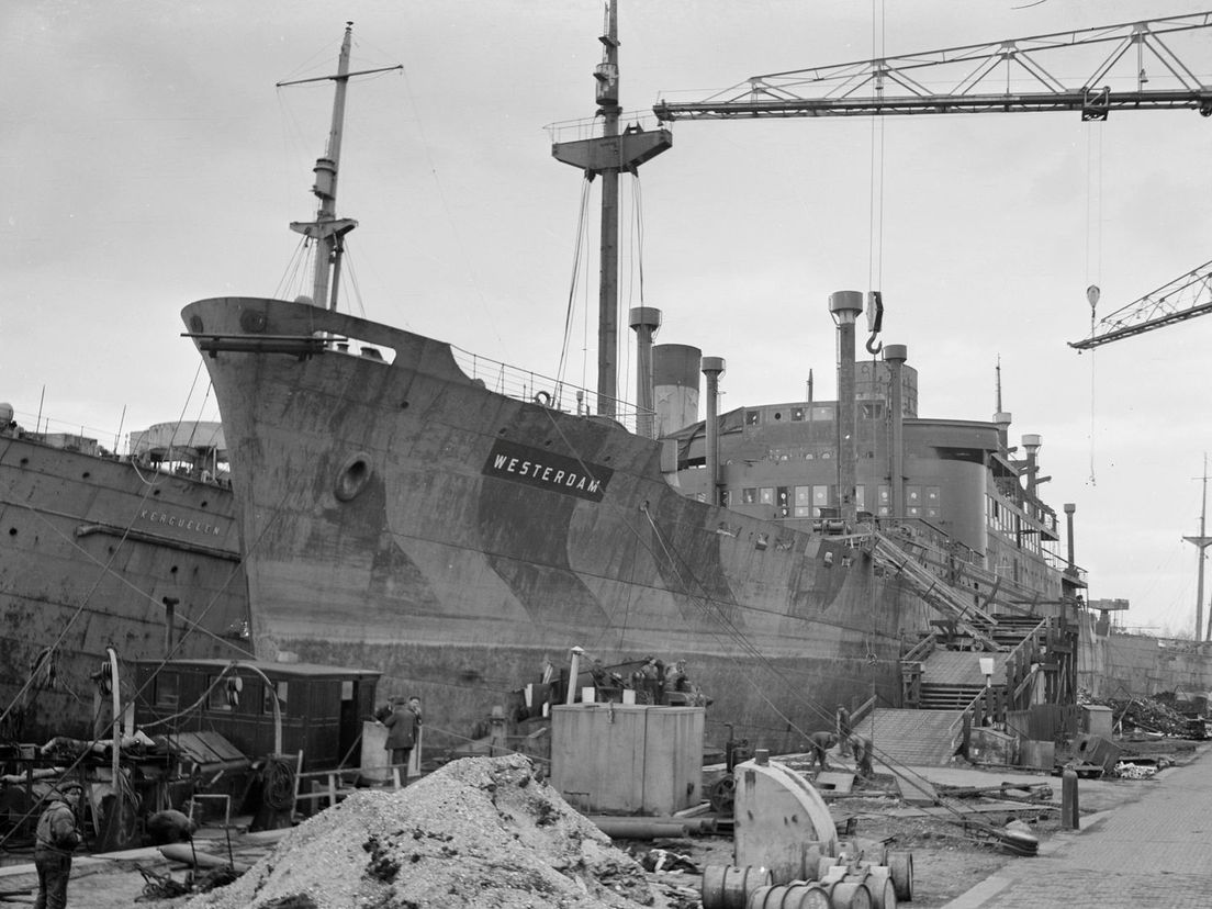 Februari 1946: Westerdam in aanbouw bij Wilton-Fijenoord