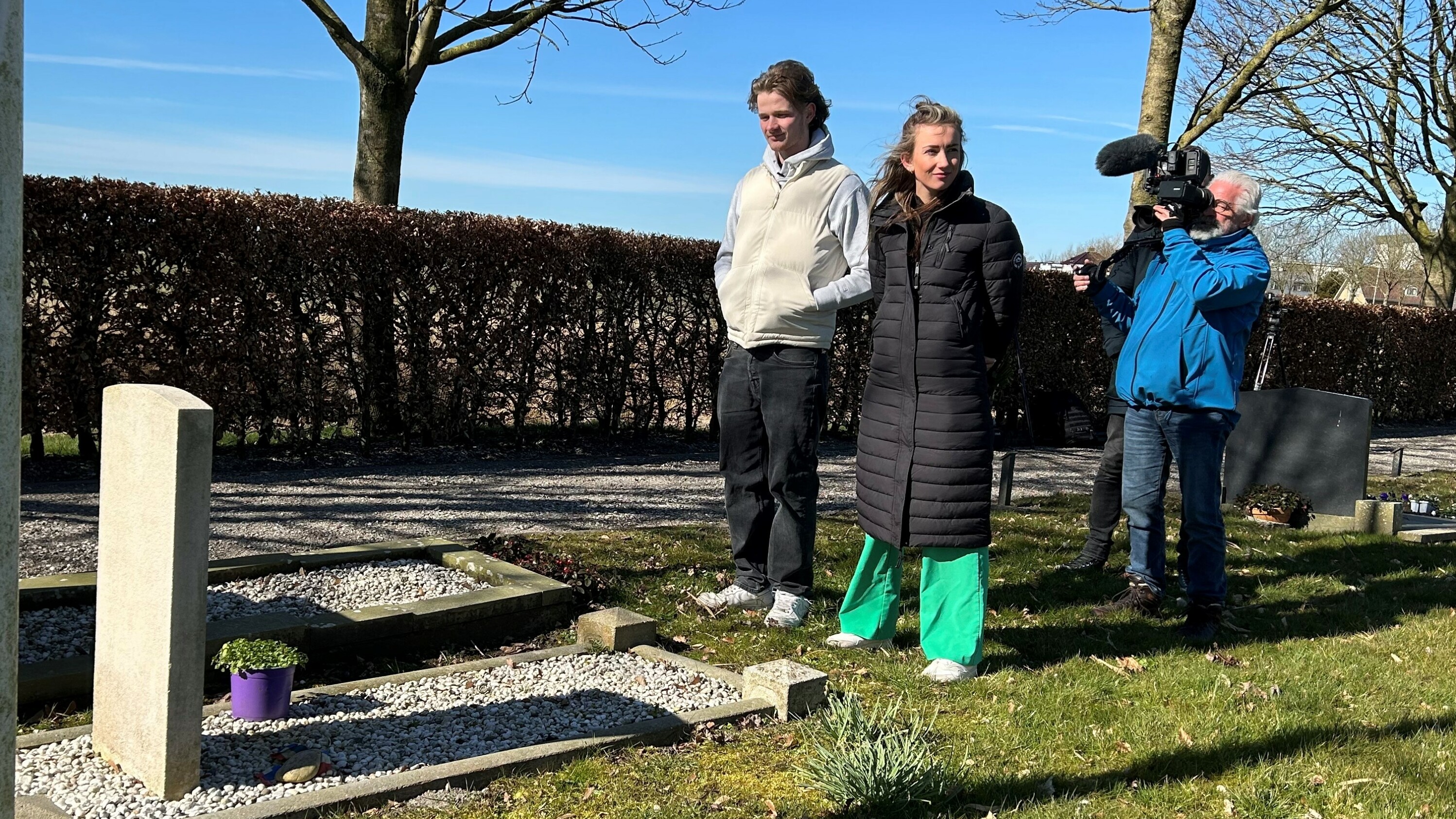 De bern kinne in oarlochsgrêf by harren yn de buert opsykje