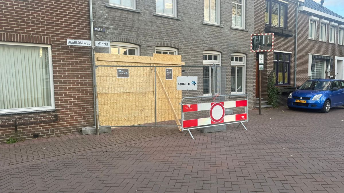 Dronken man botst met auto tegen pand in Kessel