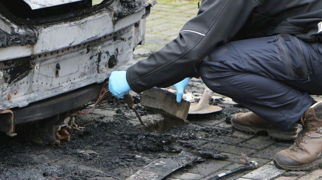 Onderzoek na autobrand in Enschede