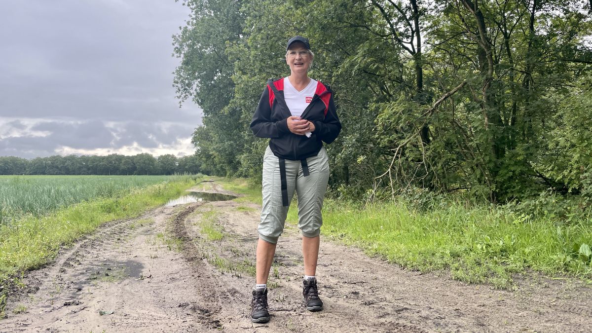 Iedere dag een knapzaktocht: vandaag loopt verslaggever Elly Smit de route bij Orvelte