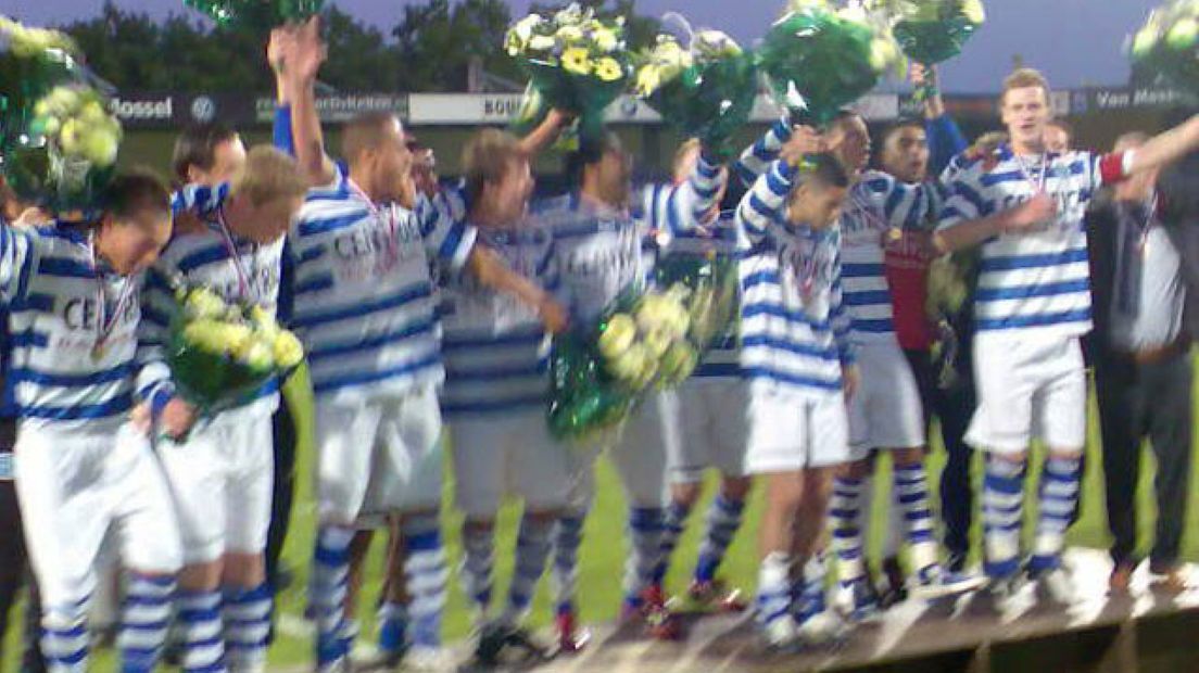 El Hassnaoui bezorgt Jong De Graafschap beker