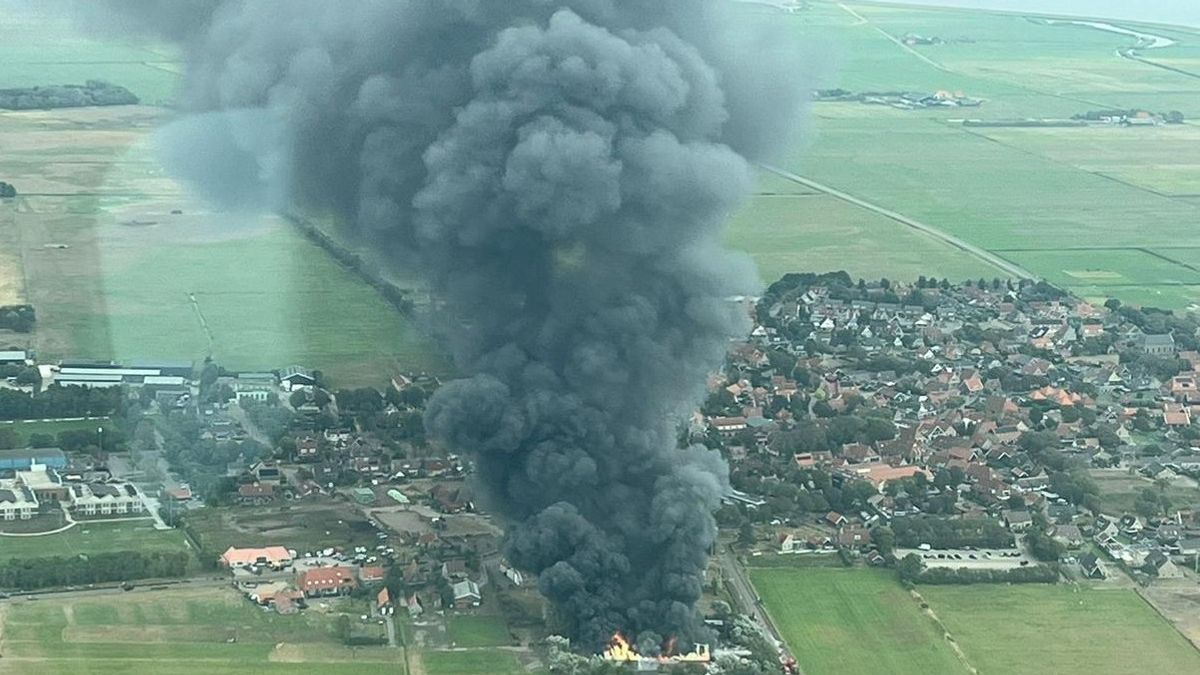 Loods in Hollum volledig verloren door brand