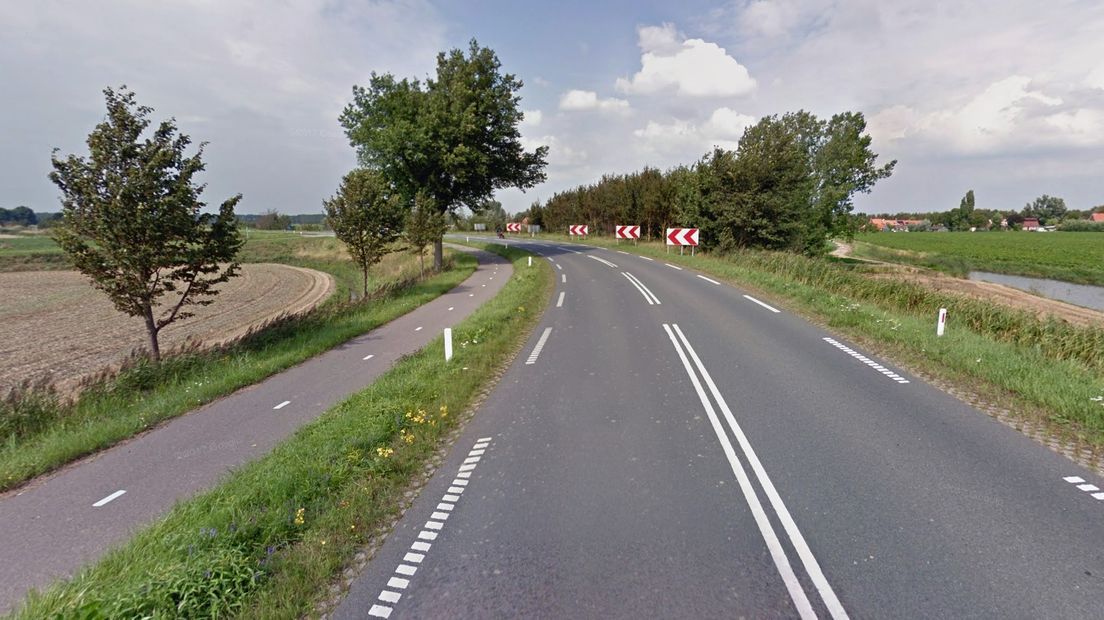 De Oud Vossemeersedijk tussen Oud-Vossemeer en Tholen is een van de gevaarlijke wegen van Zeeland volgens de ANWB
