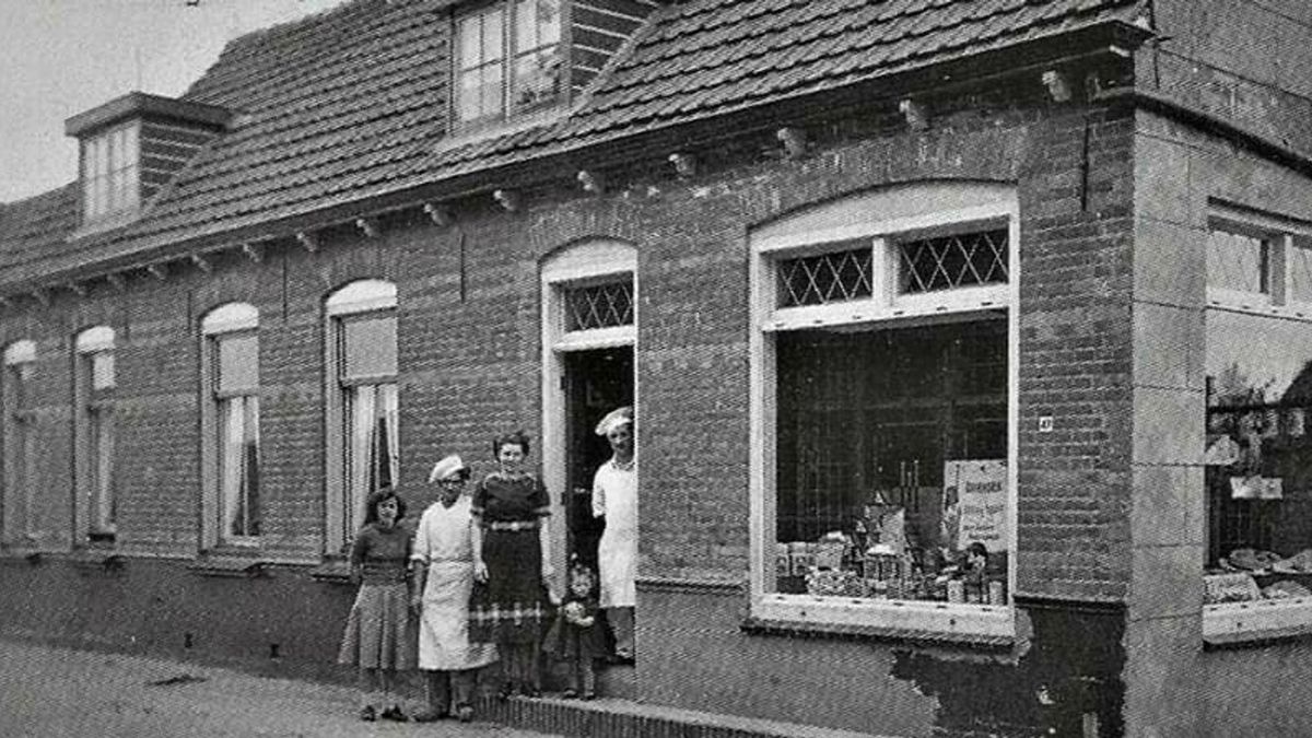 Ovezande geeft tour langs verloren winkeltjes: 'De winkel van Doortje is het meest beroemd'