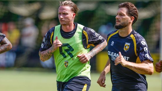 Dubbelrol Alexander Büttner bij Vitesse: 'Ik loop nog steeds vooraan'
