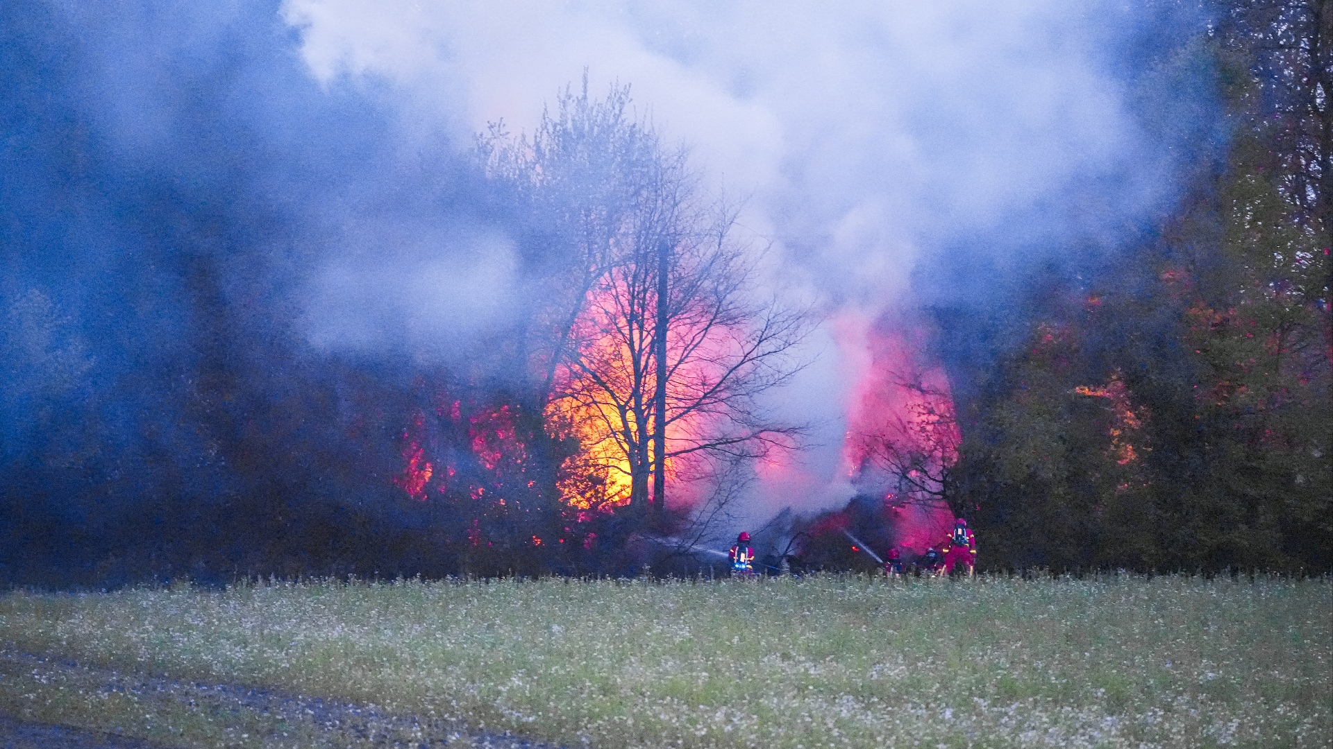 112-nieuws: Woning gered bij brand in loods Zuidbroek • Ongeluk in Muntendam