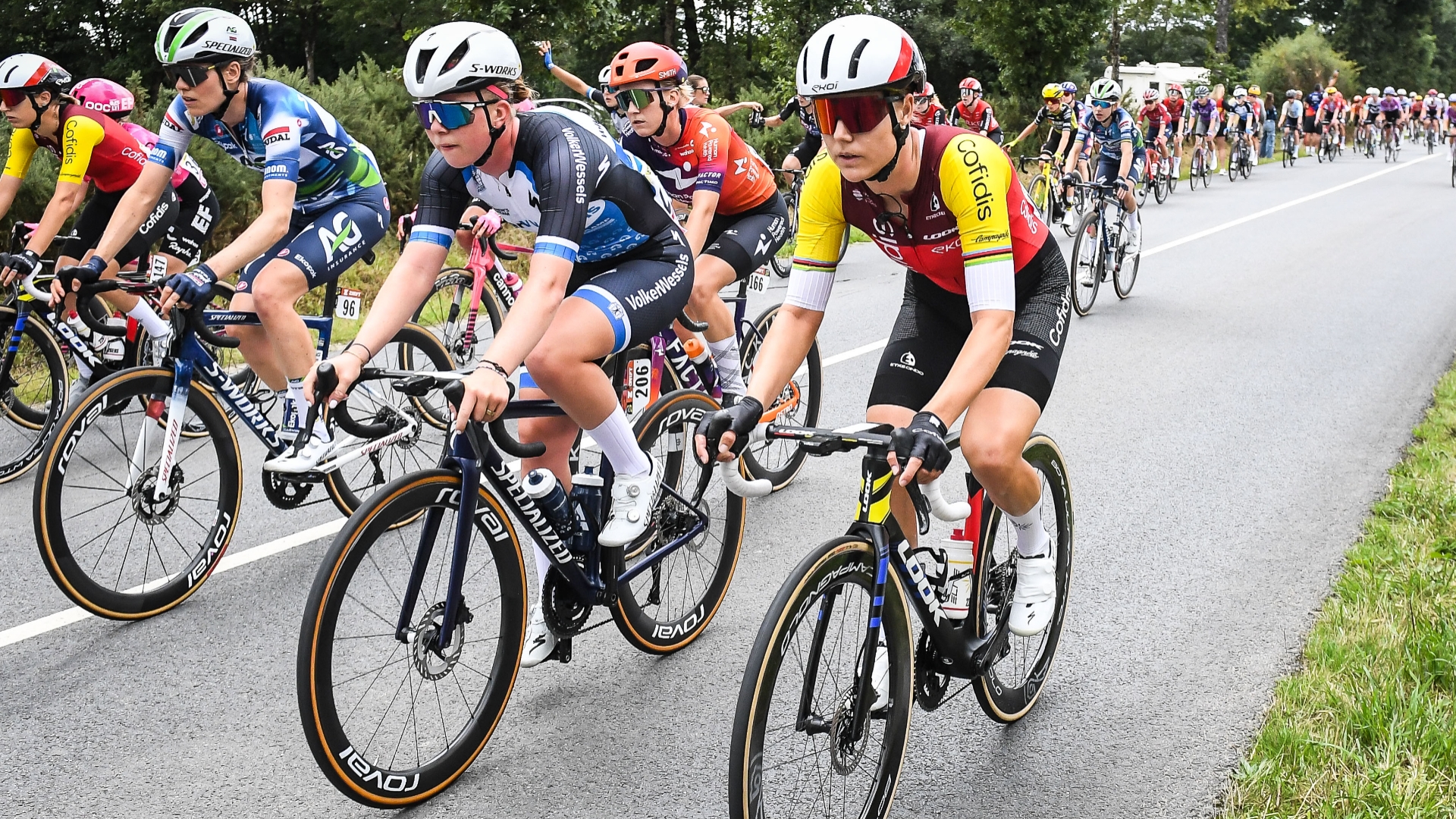 Lonneke Uneken tijdens de Tour de France Femmes
