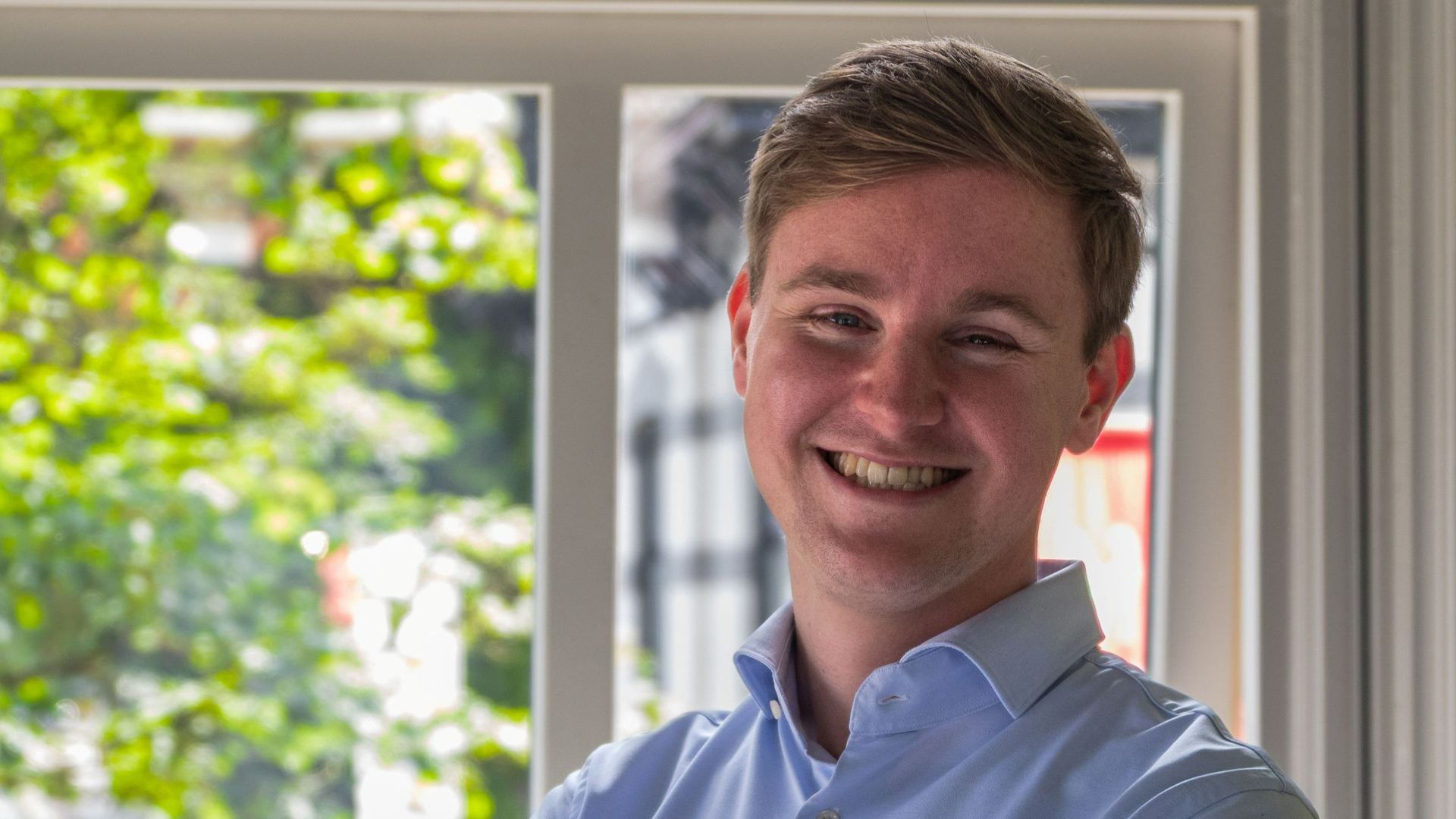 Directiewisseling bij Museum Villa Mondriaan: Jana Roovers vertrekt, Joris Kok treedt aan als interim-directeur.