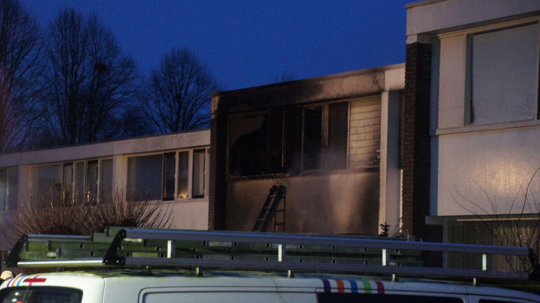 De brand in Emmen (Rechten: Van Oost media)