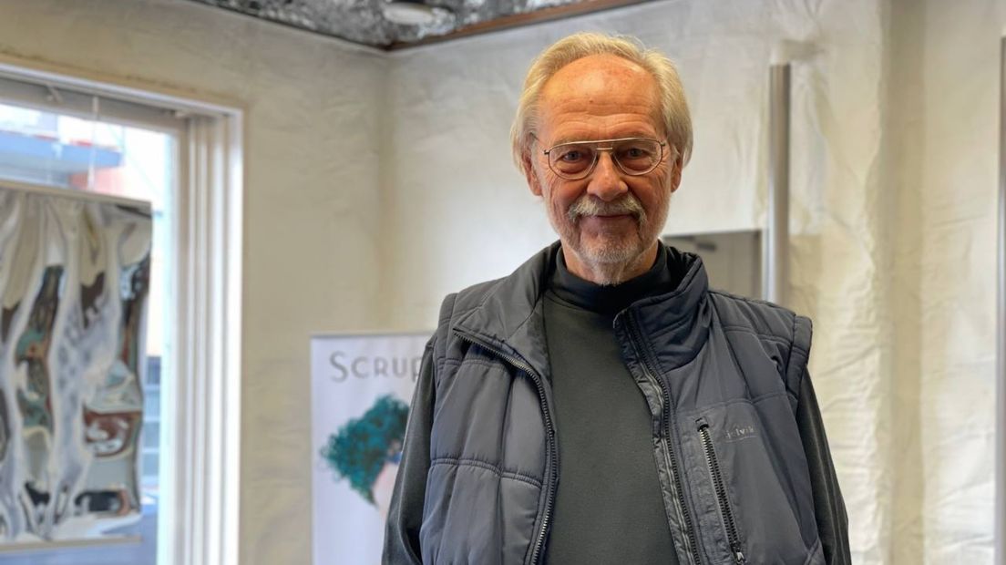 Carlo Goddijn in zijn kapperszaak