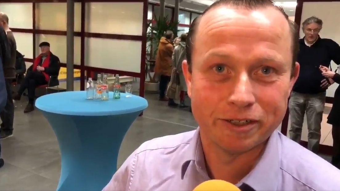 Een dolblije PVV-lijsttrekker Arthur van Oorden
