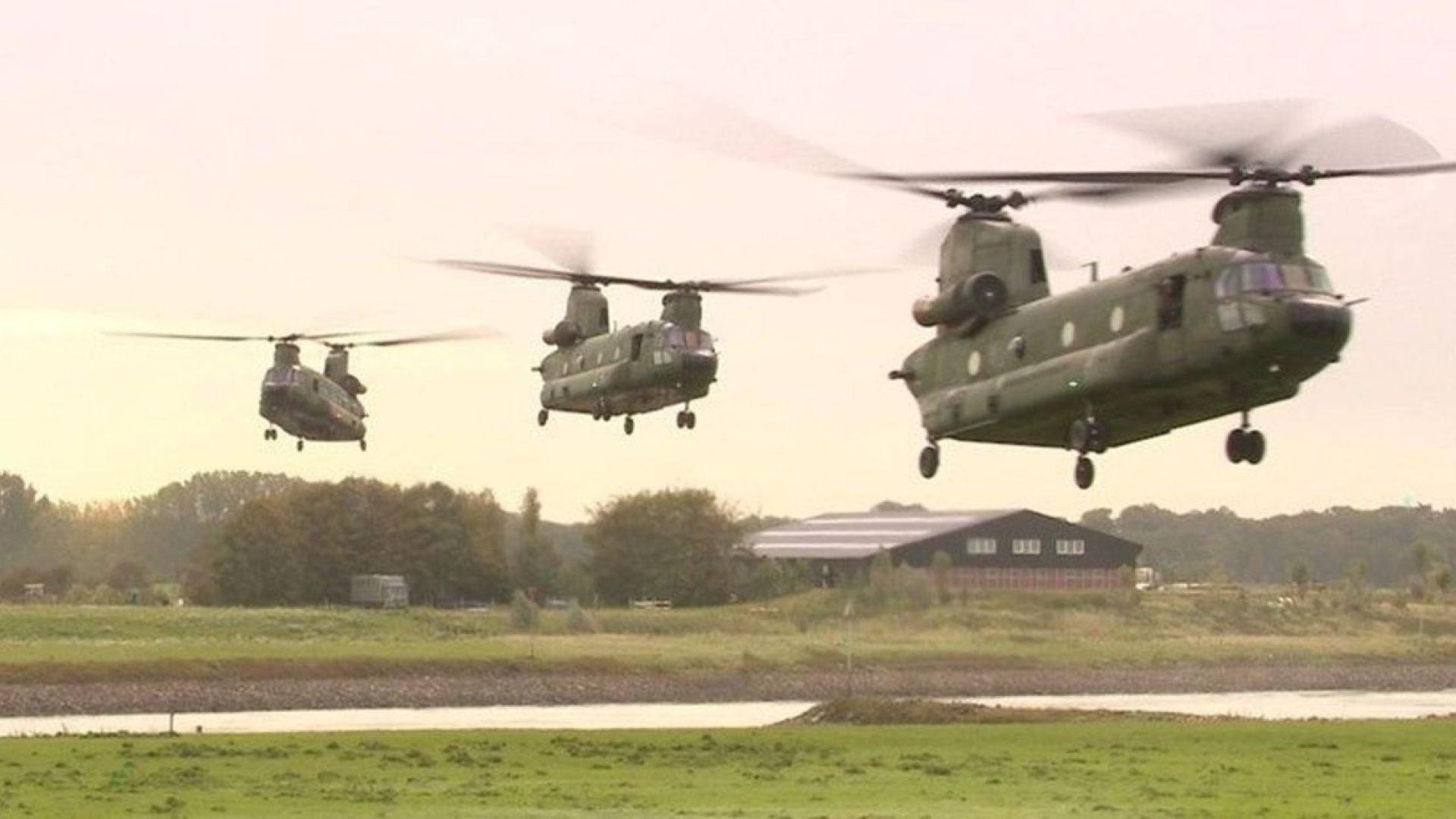 Man die met luchtbuks op Apache-helikopter schoot hoort straf eisen