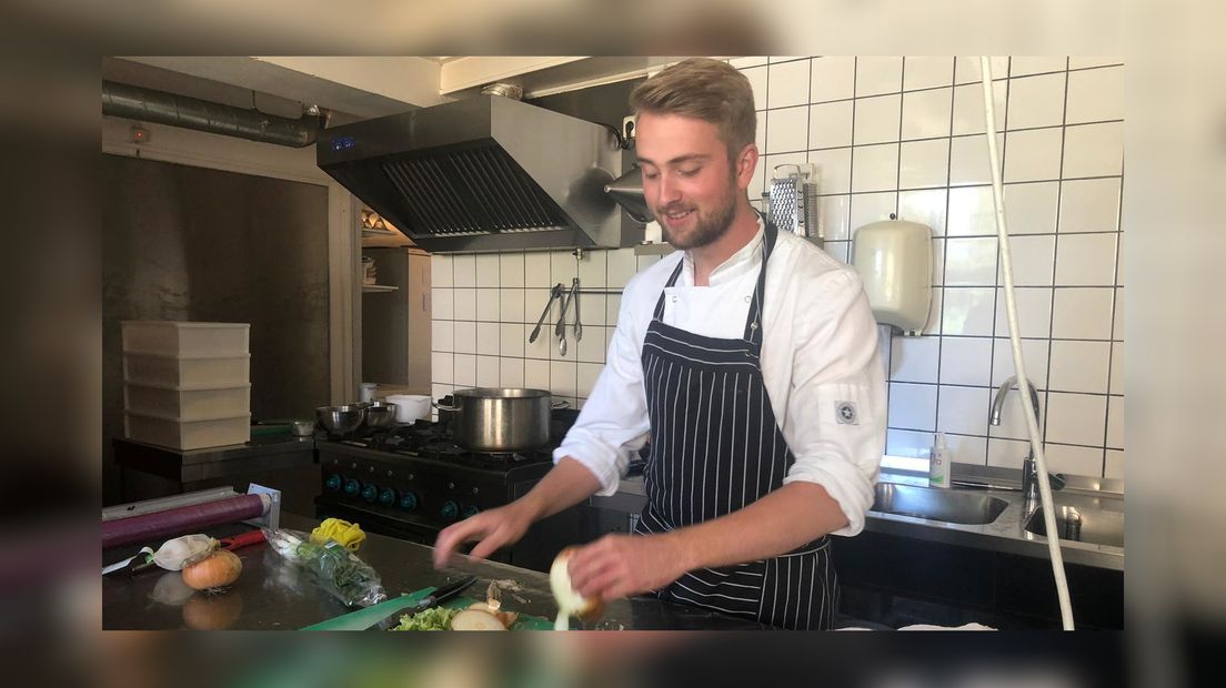 Jeen yn de keuken