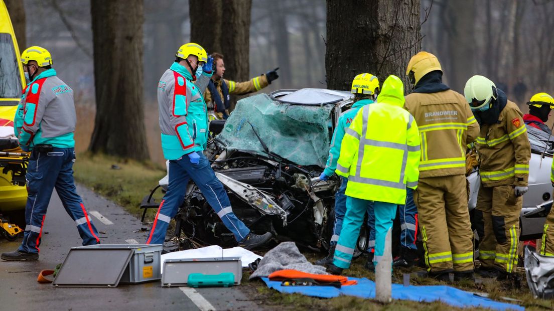 Automobilist uit Raalte overlijdt na ongeluk in Gelderland