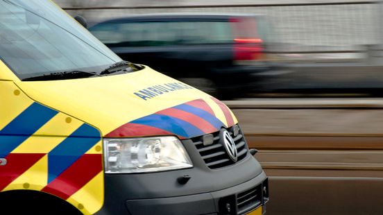 Man in bewusteloze toestand naar ziekenhuis door geweld bij Paardenmarkt in Heenvliet