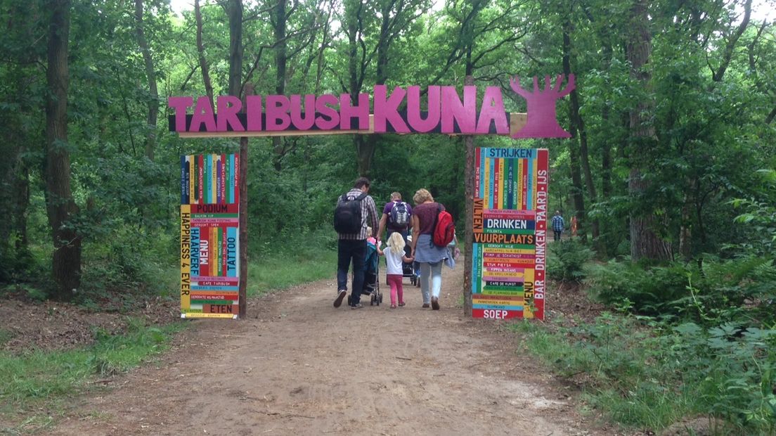 Het Taribush Kuna Festival wordt ieder jaar op het Dwingelderveld georganiseerd