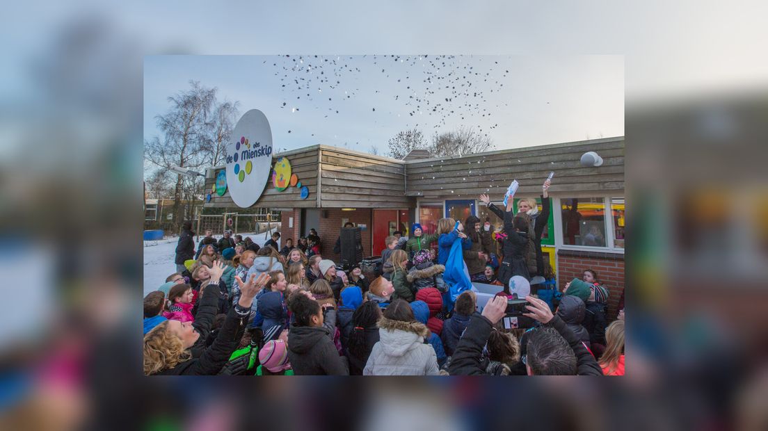 De Mienskip yn Bûtenpost fiert it beheljen fan it predikaat 'eksellinte skoalle'