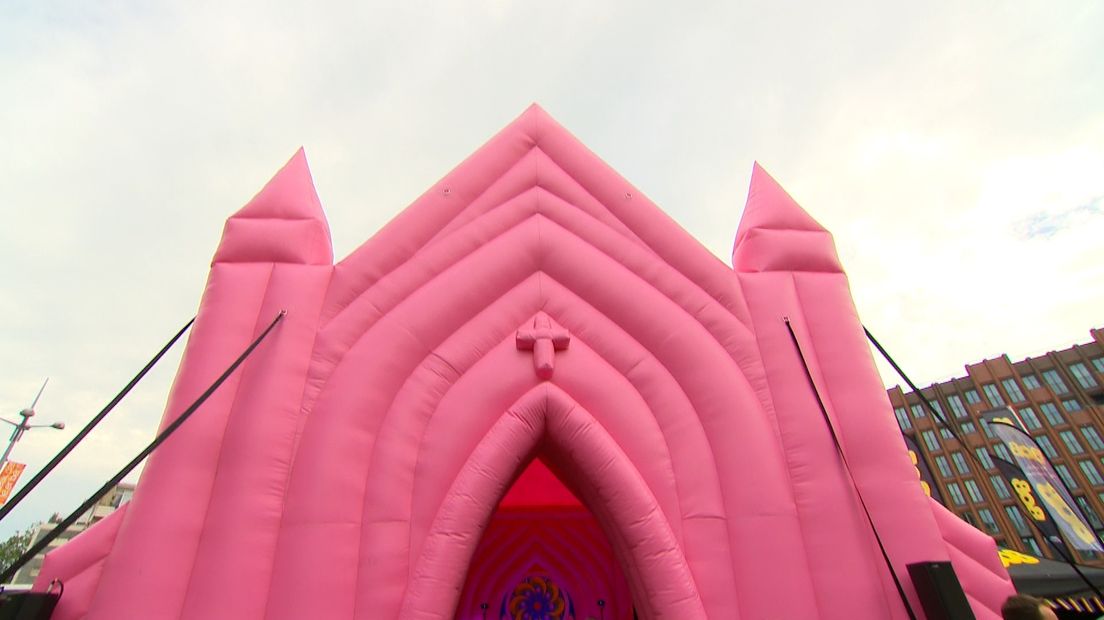 Roze Kathedraal op de Grote Markt