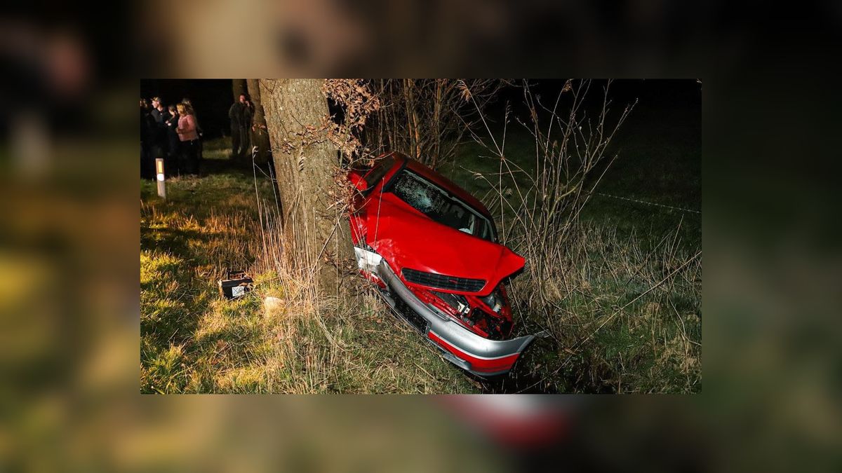 Auto-ongelukken in Oosterwolde en Boelenslaan
